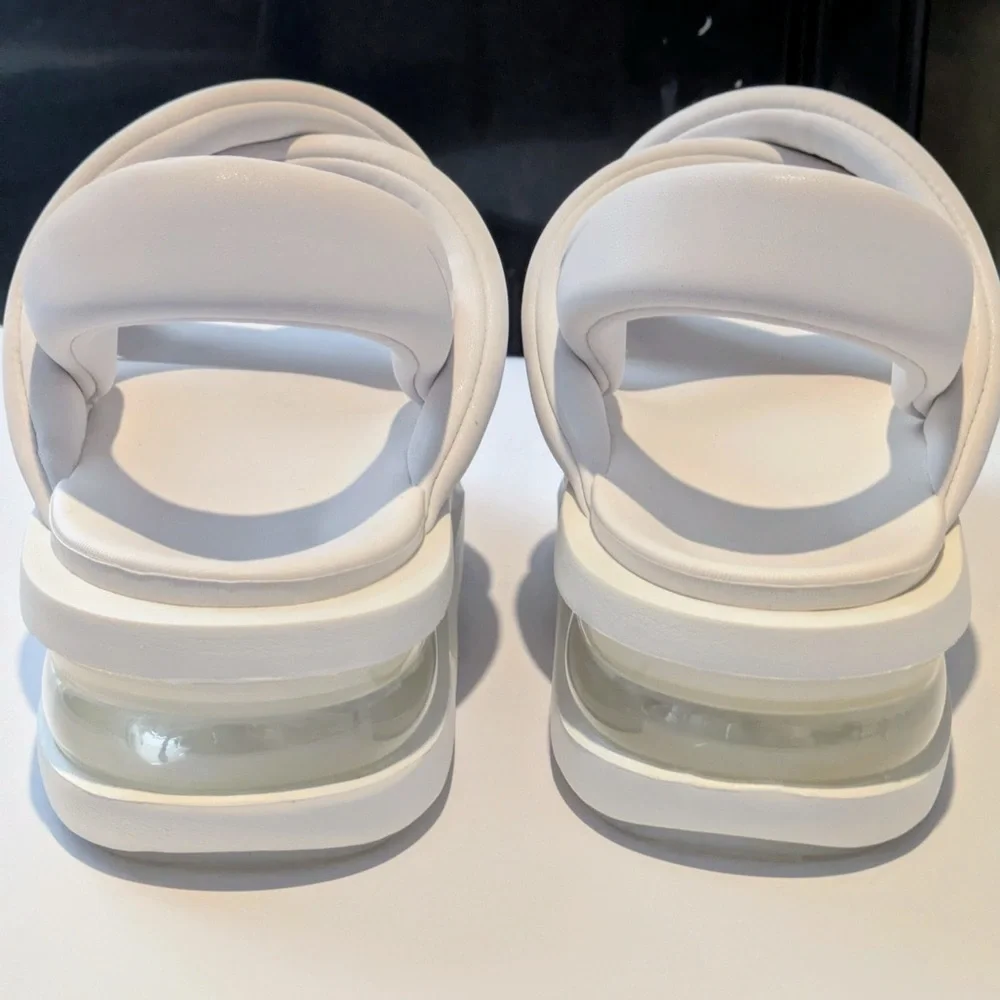 Nike Air Max Isla Sandals - Picture 4 of 5